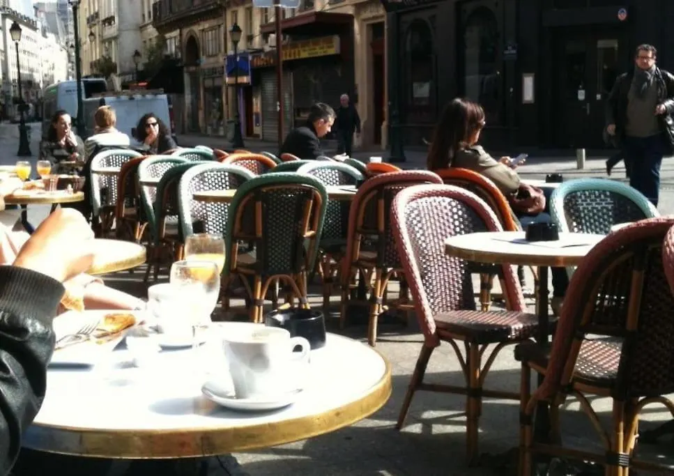 Les Halles * باريس